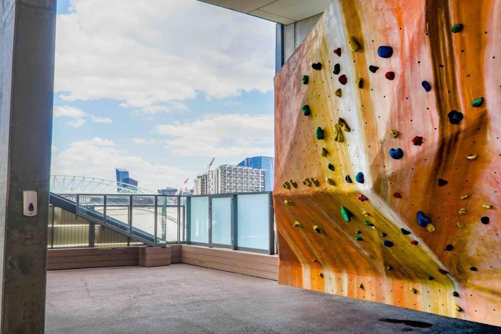 Apartamento Best Location In The Cbd; Pool, Gym, Rockclimbing +7 Other Amenities Melburne Exterior foto